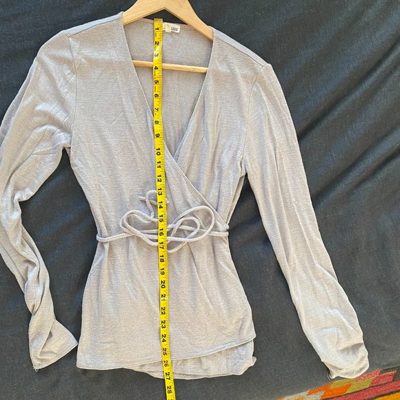 Aritzia Wilfred Free Katsia Wrap Top/Cardigan - Picture 3 of 8